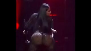 Nicki minaj twerking nude