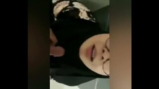 Bokep jilbab kacamata