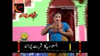 Pakistani girls nanga dance