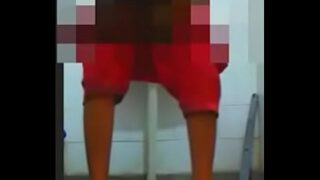 Skirt pooping