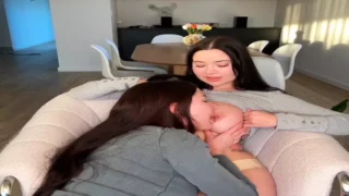 Audrey & Sadie Pussy Play With Each Other Onlyfans Video