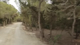 Bralessforever Ellie And Emma White Babes On The Beach Video