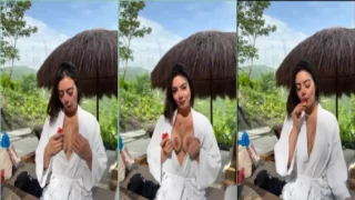 VALLEY CRENDLY ONLYFANS OF BODY SHOWING BODY