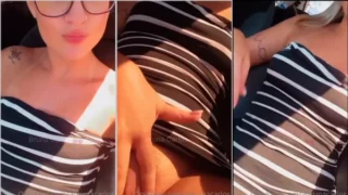 Bruna Carlos recording her pussy in the car