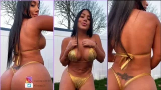 ANGELA GRAJALES GATA AND Hot this brunette touches