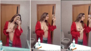 FLACK, PATRICIA CASTILLO SHOWING THE LITTLE