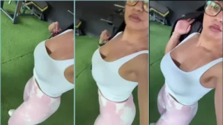 Famous Brazil Alessandra Marques showing its mark