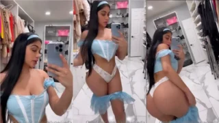 Jailyne Ojeda teasing in front of the closet mirror