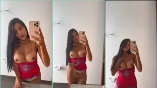 In front of the mirror Danielac1509 is naked